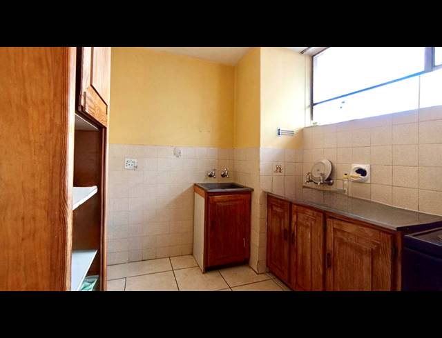 3 BEDROOM APARTMENT FOR SALE IN SUNNYSIDE